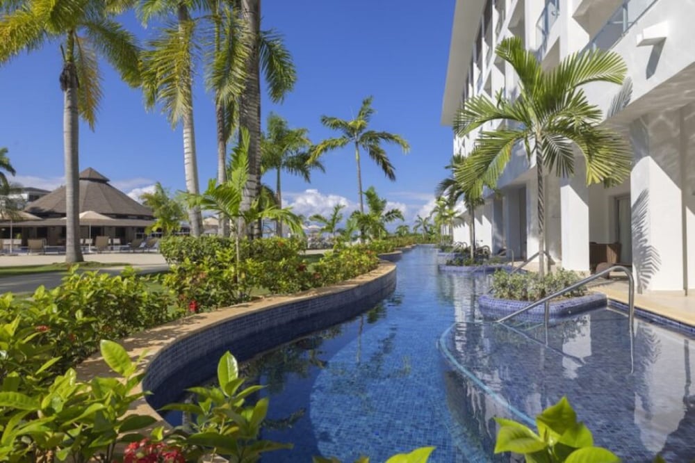 Royalton Hideaway Blue Waters - Montego Bay, An Autograph Collection® All-Inclusive Resort - Adults Only — Swimming pool in Falmouth