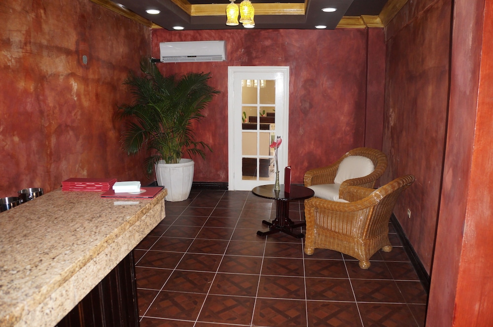 SeaGarden Beach Resort - All Inclusive — Restaurant & bars in Montego Bay