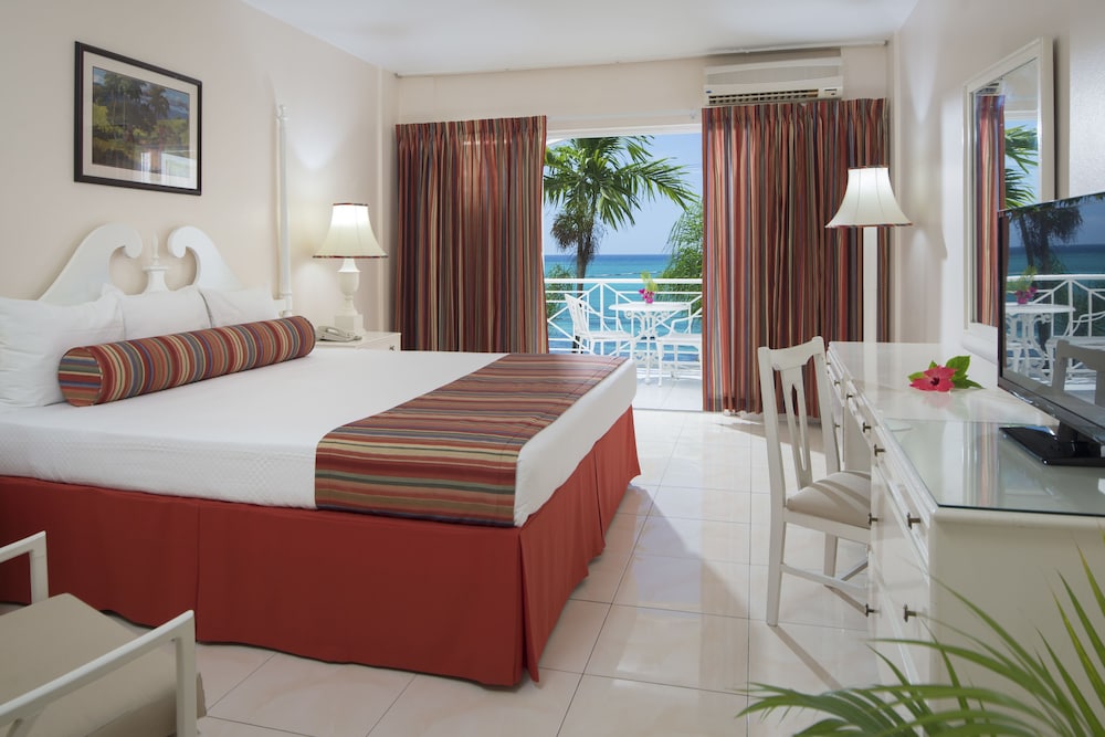 SeaGarden Beach Resort - All Inclusive — Hotel rooms in Montego Bay
