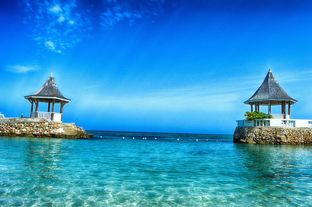 SeaGarden Beach Resort - All Inclusive — Beach in Montego Bay