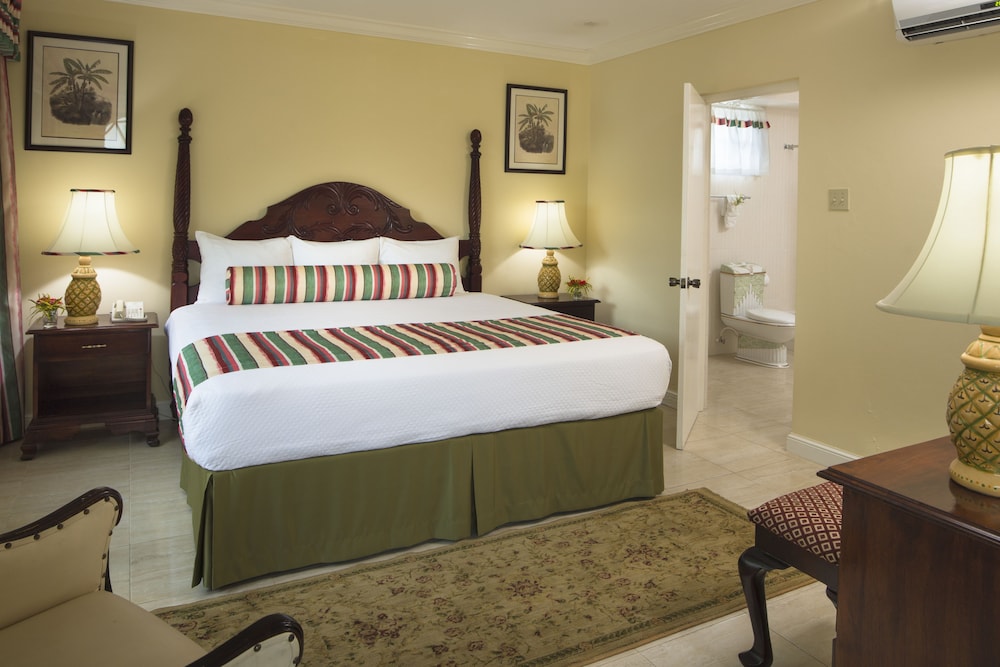 SeaGarden Beach Resort - All Inclusive — Hotel rooms in Montego Bay