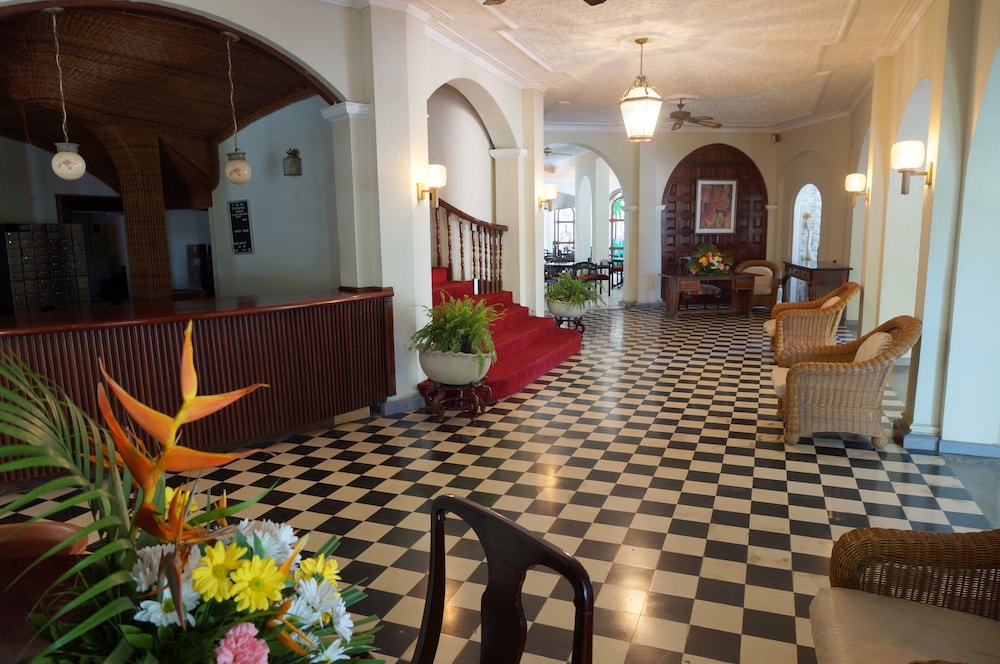 SeaGarden Beach Resort - All Inclusive — Hotel building in Montego Bay