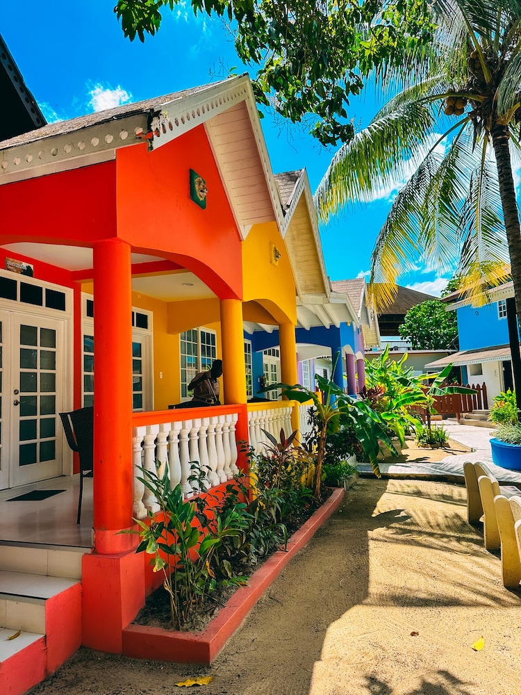 The Boardwalk Village — Hotel building in Negril