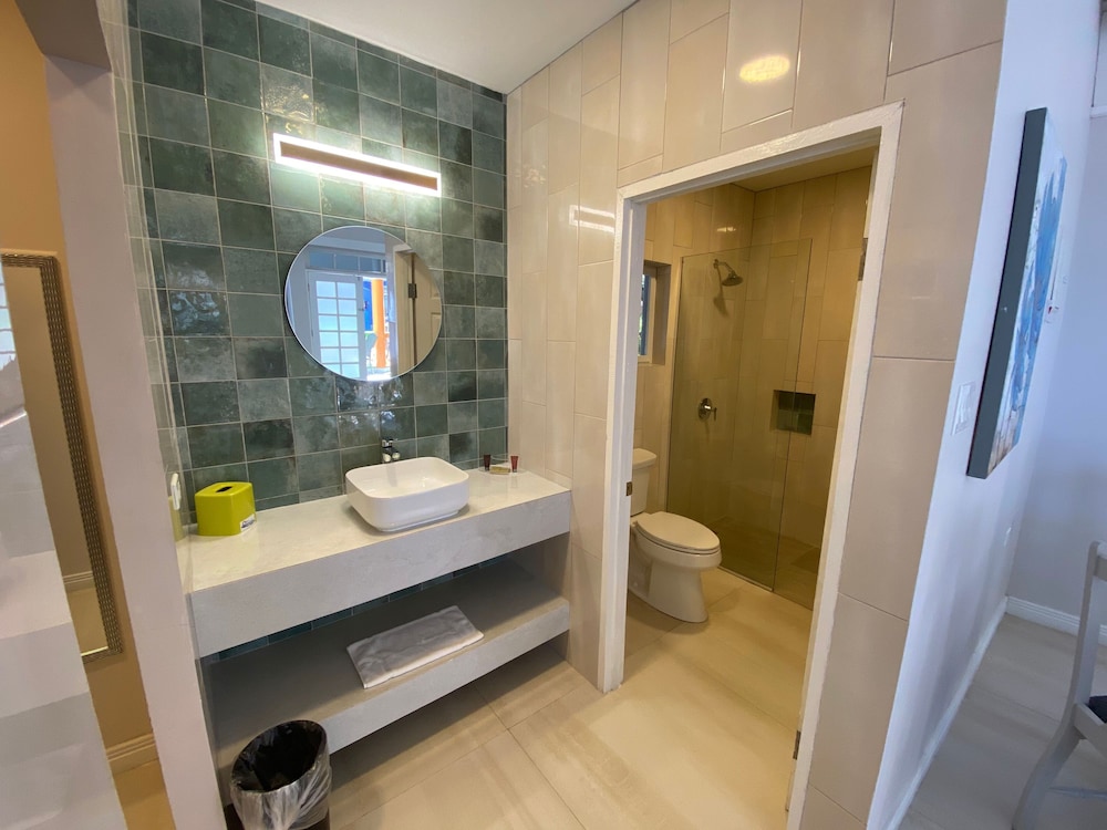 The Boardwalk Village — Hotel rooms in Negril
