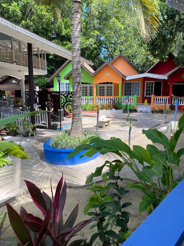 The Boardwalk Village — Hotel building in Negril