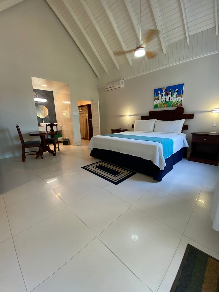 The Boardwalk Village — Hotel rooms in Negril