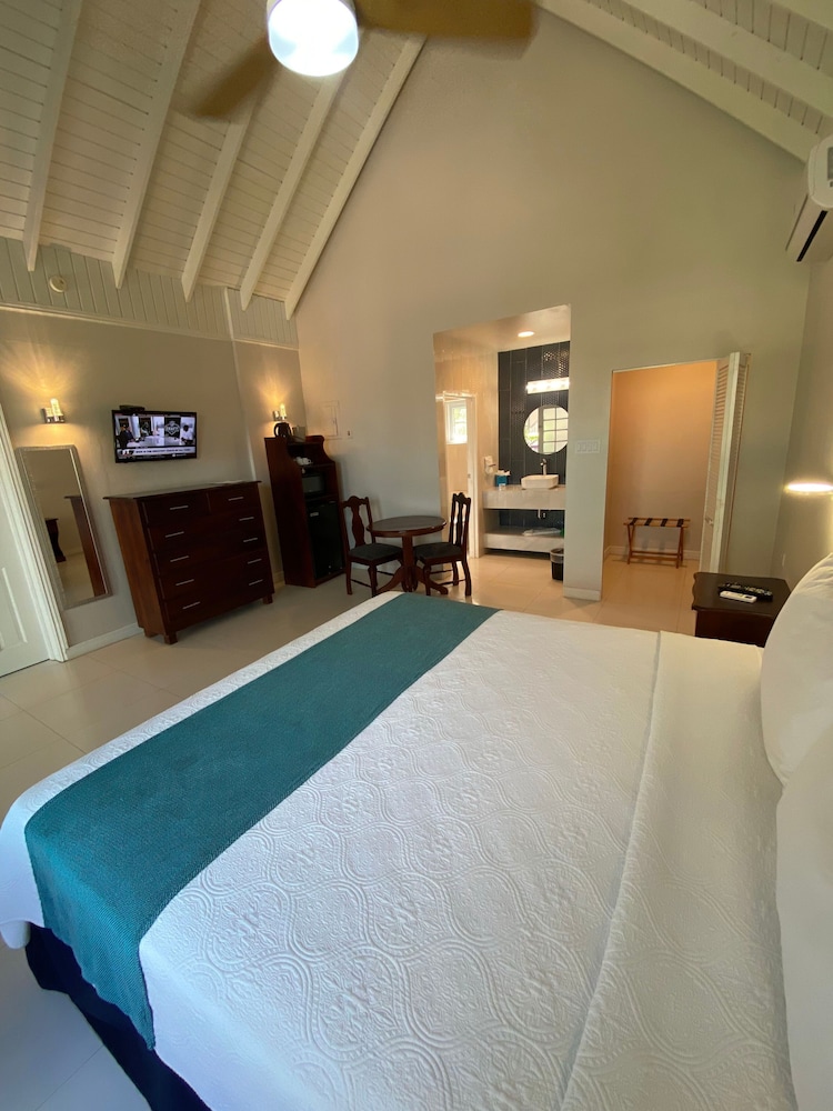 The Boardwalk Village — Hotel rooms in Negril