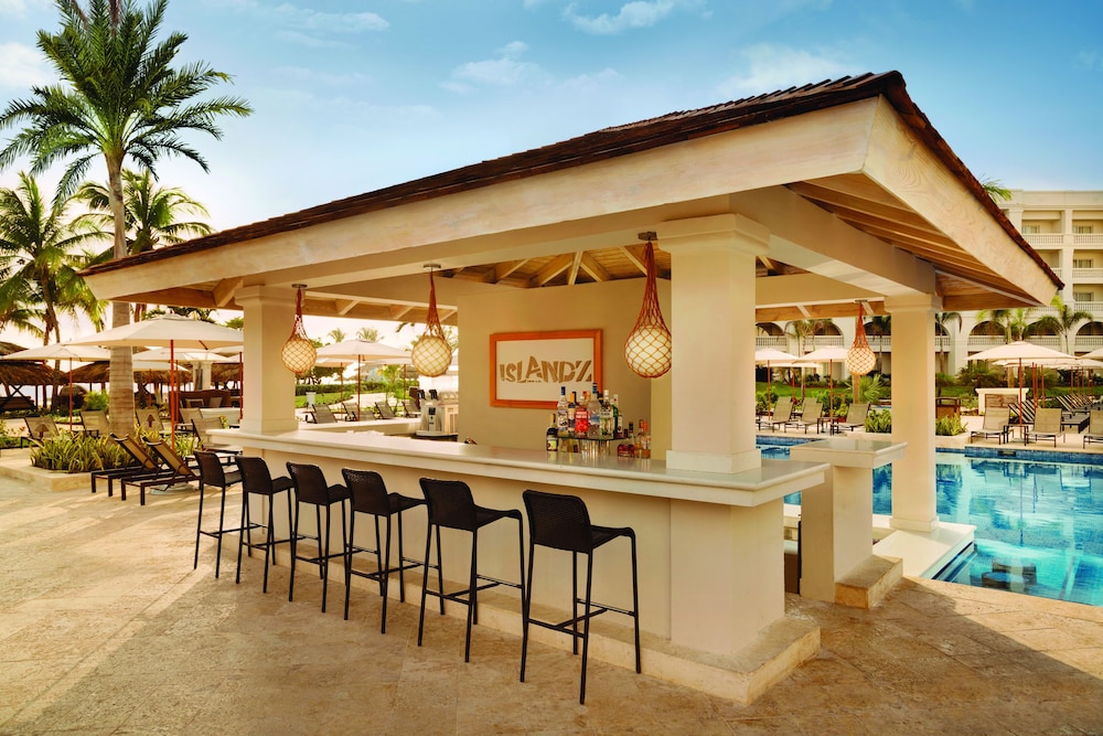 Hyatt Zilara Rose Hall - Adults Only - All Inclusive — Restaurant & bars in Montego Bay