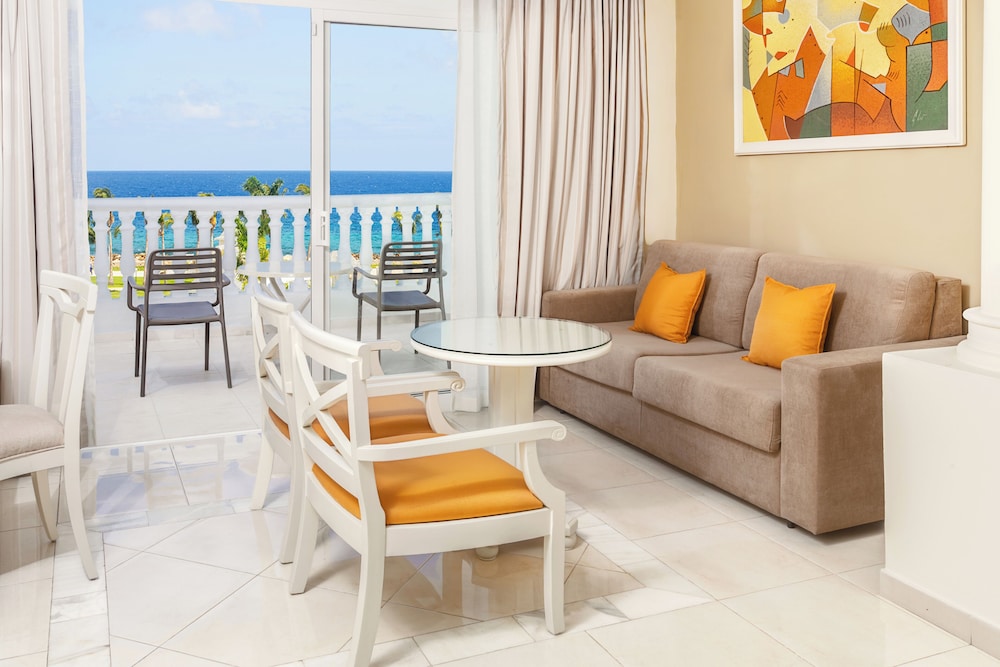Bahia Principe Escape Runaway Bay - Hyatt Inclusive Collection - Adults Only- Renovated 2026 — Hotel rooms in Runaway Bay