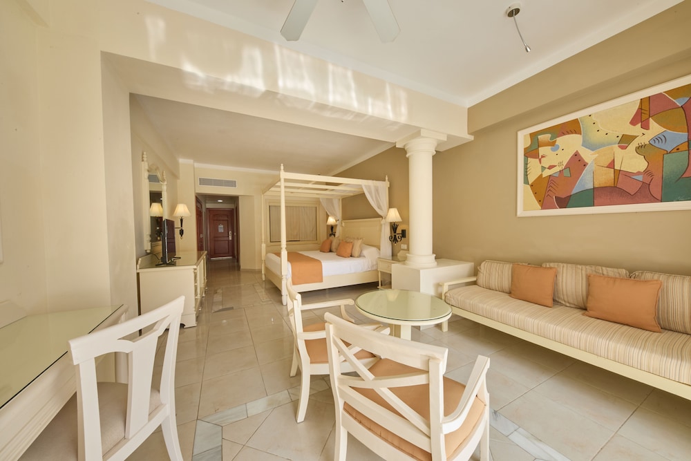 Bahia Principe Escape Runaway Bay - Hyatt Inclusive Collection - Adults Only- Renovated 2026 — Hotel rooms in Runaway Bay