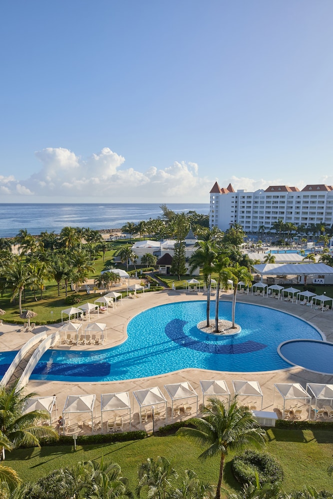 Bahia Principe Escape Runaway Bay - Hyatt Inclusive Collection - Adults Only- Renovated 2026 — Swimming pool in Runaway Bay