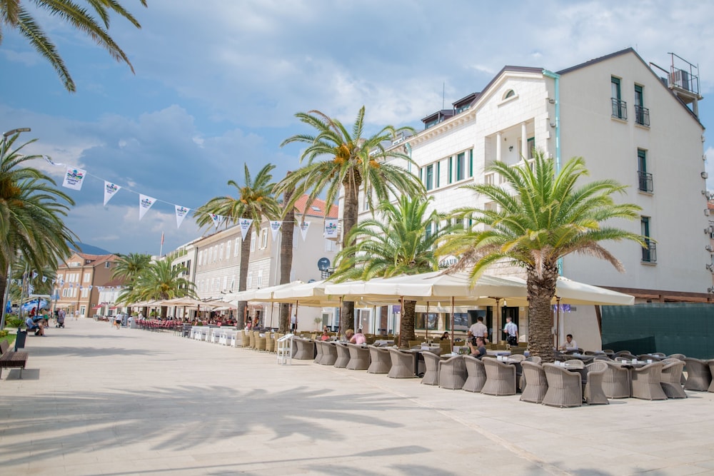 Hotel Astoria Tivat - zdjęcie 2