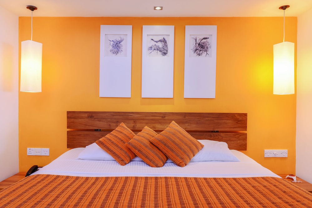 Adaaran Select Hudhuranfushi — Hotel rooms in Kaafu Atoll, Kaafu