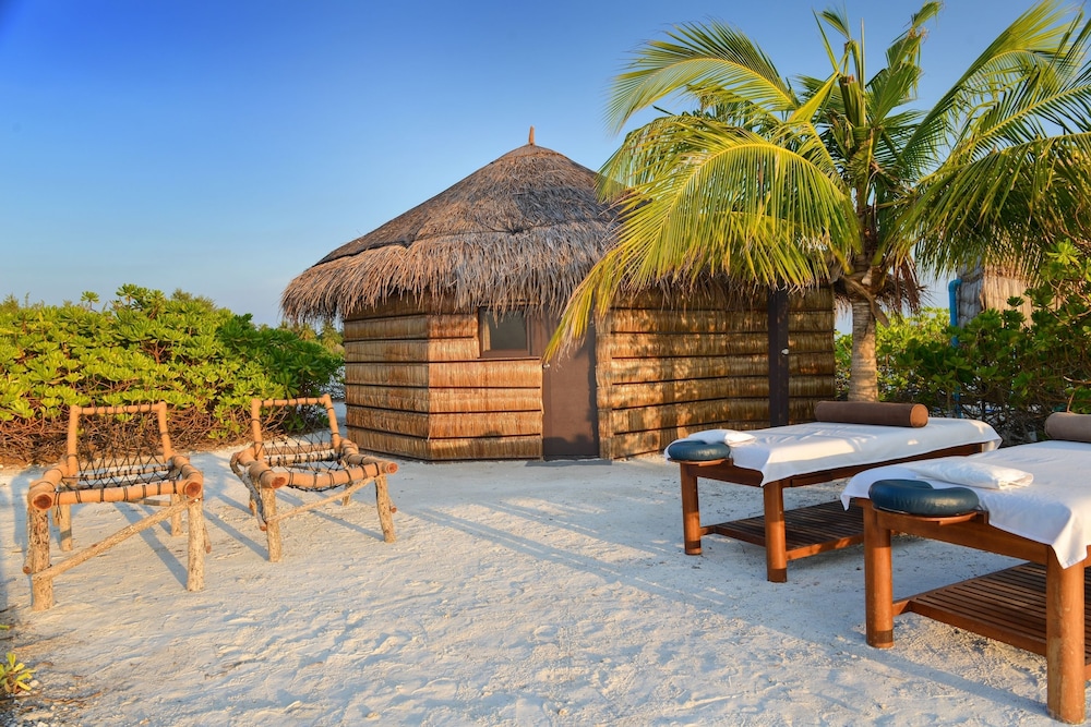 Adaaran Select Hudhuranfushi — Beach in Kaafu Atoll, Kaafu