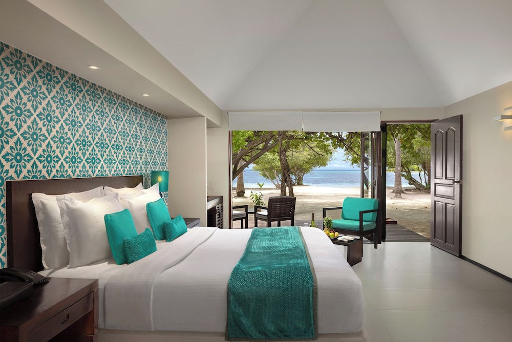 Adaaran Select Hudhuranfushi — Hotel rooms in Kaafu Atoll, Kaafu