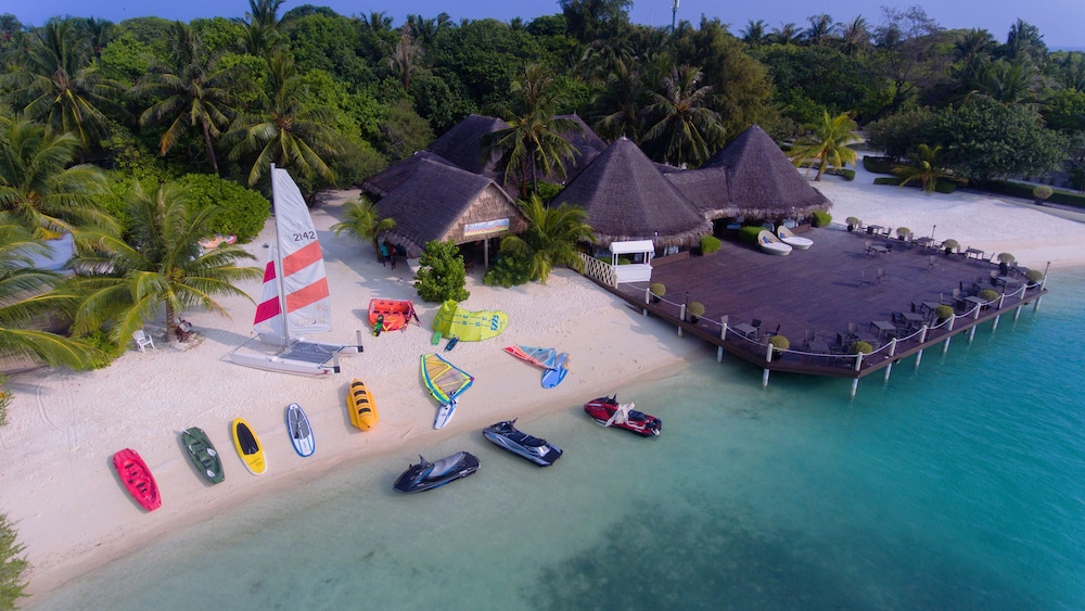 Adaaran Select Hudhuranfushi — Sports & recreation in Kaafu Atoll, Kaafu