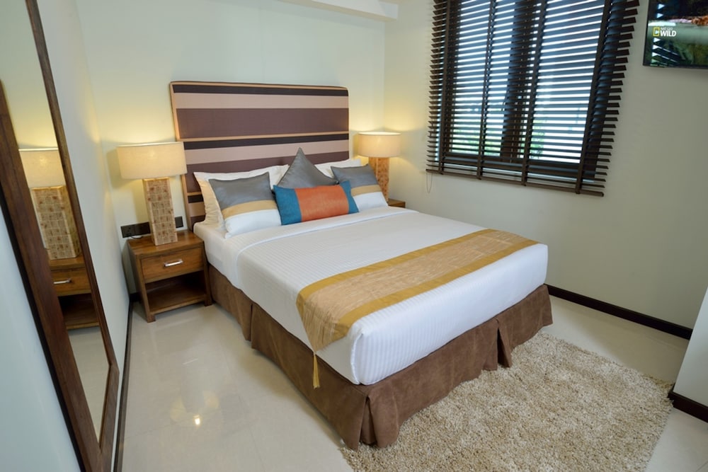 The Somerset Hotel — Hotel rooms in Male, Kaafu