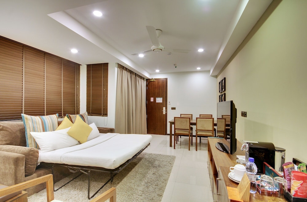 The Somerset Hotel — Hotel rooms in Male, Kaafu