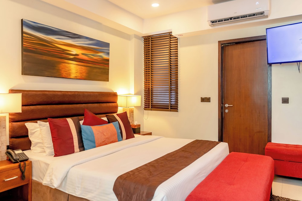 The Somerset Hotel — Hotel rooms in Male, Kaafu