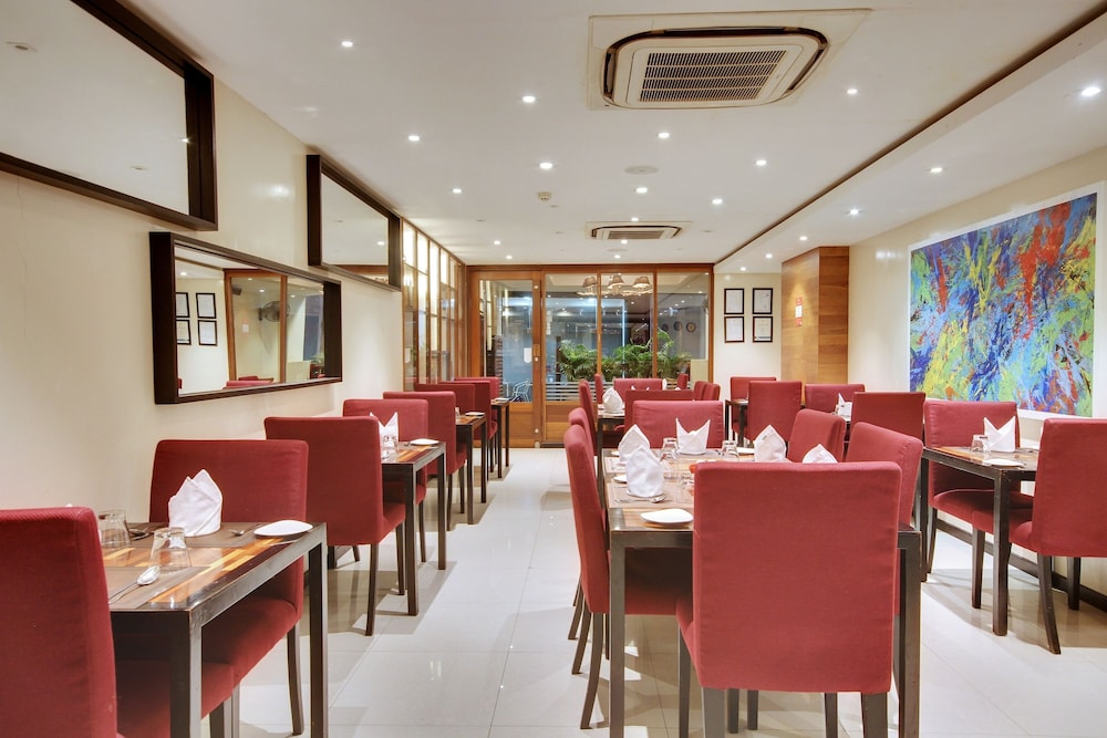The Somerset Hotel — Restaurant & bars in Male, Kaafu