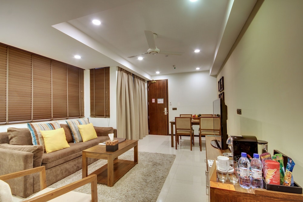 The Somerset Hotel — Hotel rooms in Male, Kaafu