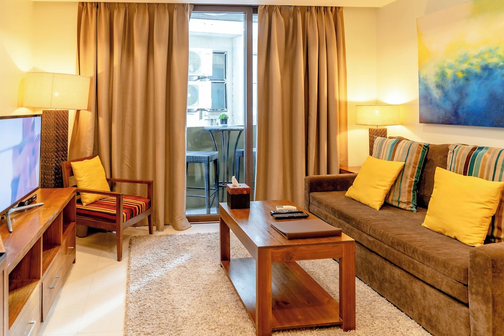 The Somerset Hotel — Hotel rooms in Male, Kaafu