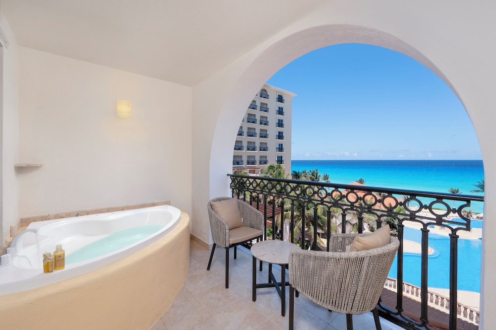 GR Solaris Cancun & Spa - All Inclusive — Hotel rooms in Cancun, Quintana Roo