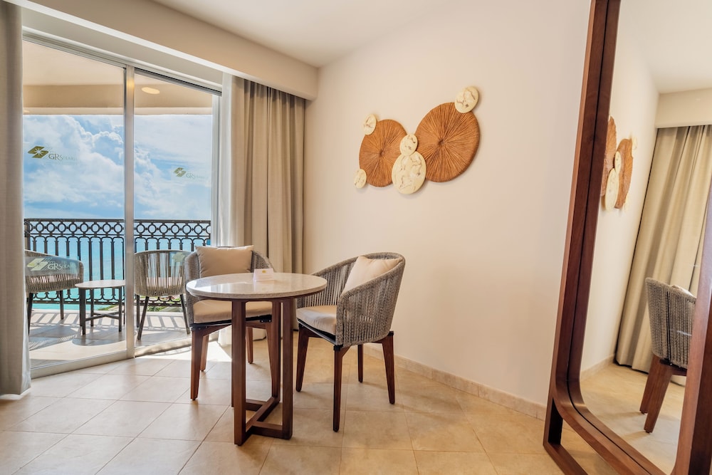 GR Solaris Cancun & Spa - All Inclusive — Hotel rooms in Cancun, Quintana Roo
