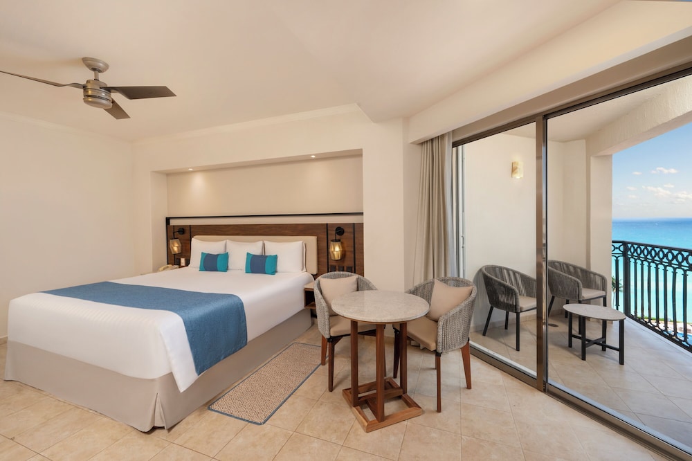 GR Solaris Cancun & Spa - All Inclusive — Hotel rooms in Cancun, Quintana Roo