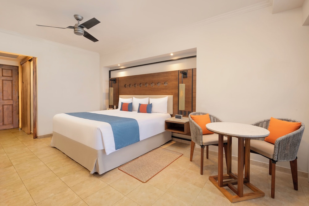 GR Solaris Cancun & Spa - All Inclusive — Hotel rooms in Cancun, Quintana Roo