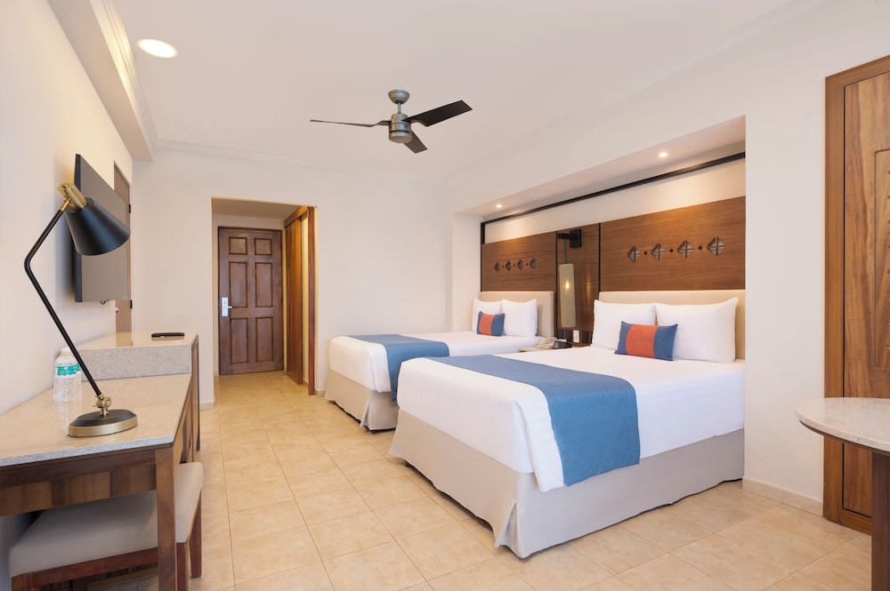 GR Solaris Cancun & Spa - All Inclusive — Hotel rooms in Cancun, Quintana Roo