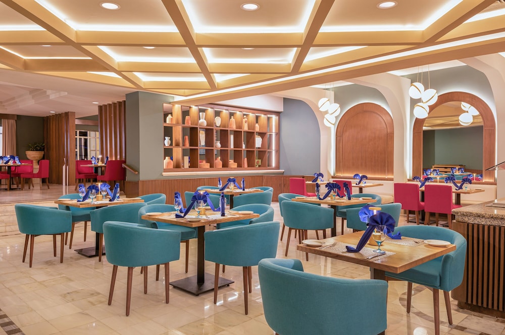 GR Solaris Cancun & Spa - All Inclusive — Restaurant & bars in Cancun, Quintana Roo