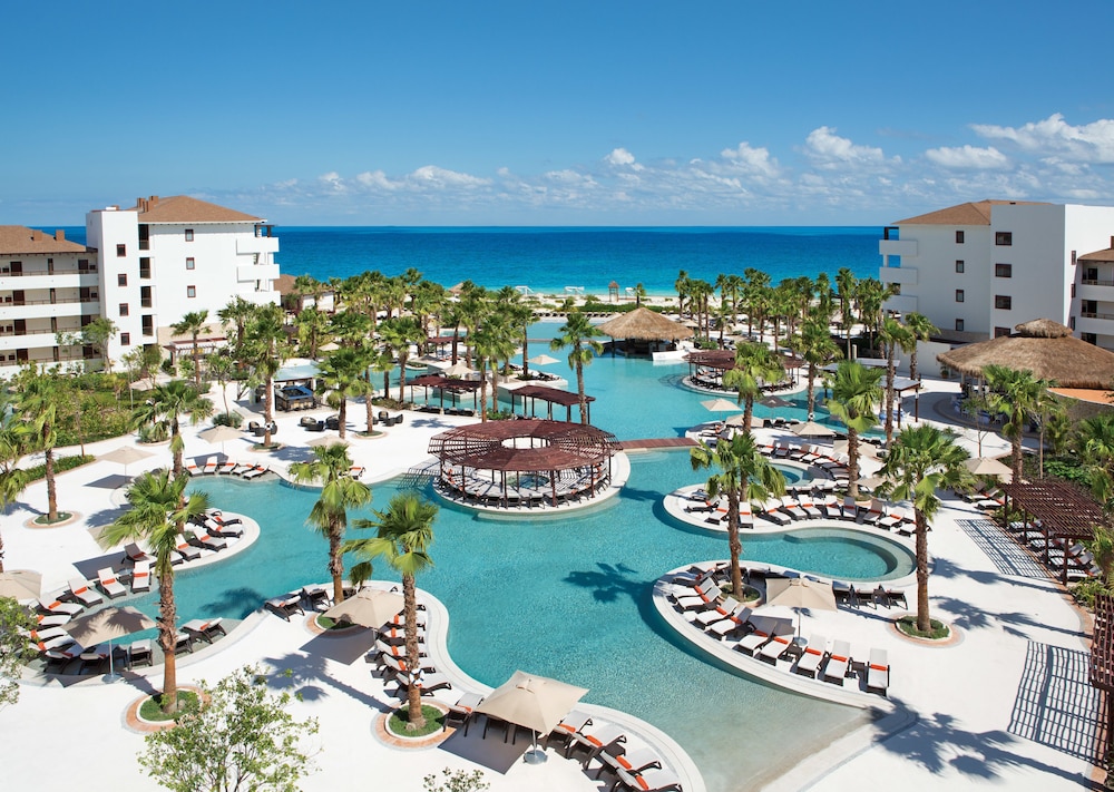 Secrets Playa Mujeres Golf & Spa Resort - Adults Only - All Inclusive — Swimming pool in Playa Mujeres, Quintana Roo