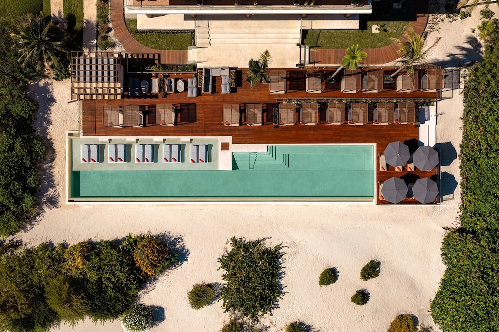 Secrets Playa Mujeres Golf & Spa Resort - Adults Only - All Inclusive — Swimming pool in Playa Mujeres, Quintana Roo