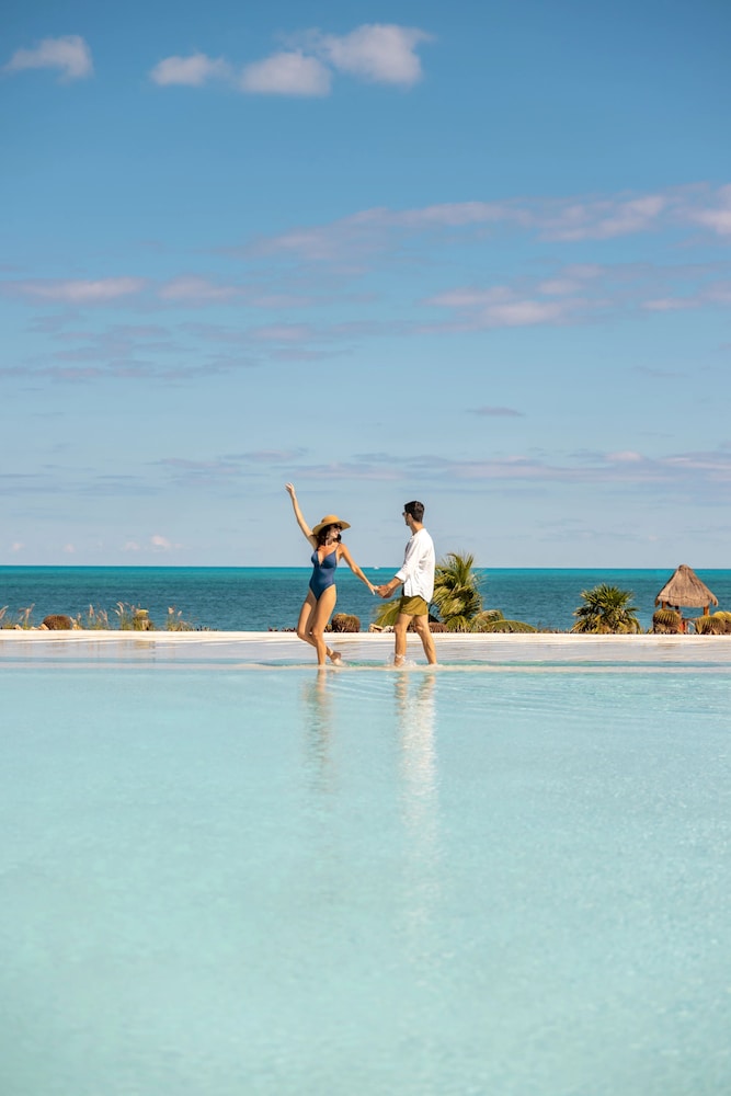 Secrets Playa Mujeres Golf & Spa Resort - Adults Only - All Inclusive — Swimming pool in Playa Mujeres, Quintana Roo