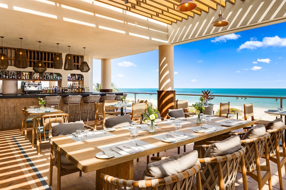 Secrets Playa Mujeres Golf & Spa Resort - Adults Only - All Inclusive — Restaurant & bars in Playa Mujeres, Quintana Roo