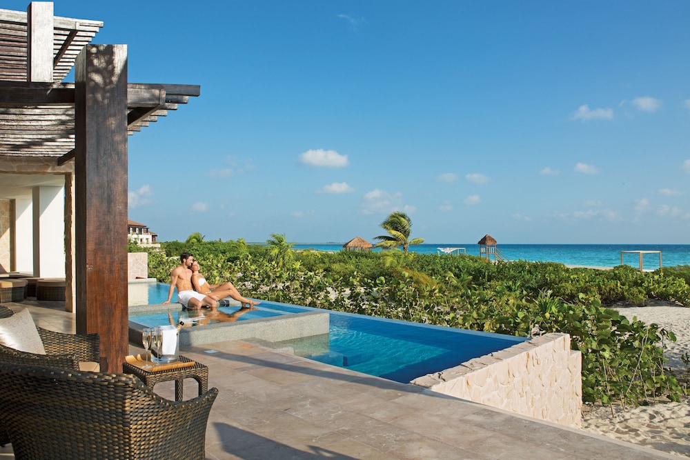 Secrets Playa Mujeres Golf & Spa Resort - Adults Only - All Inclusive — Swimming pool in Playa Mujeres, Quintana Roo