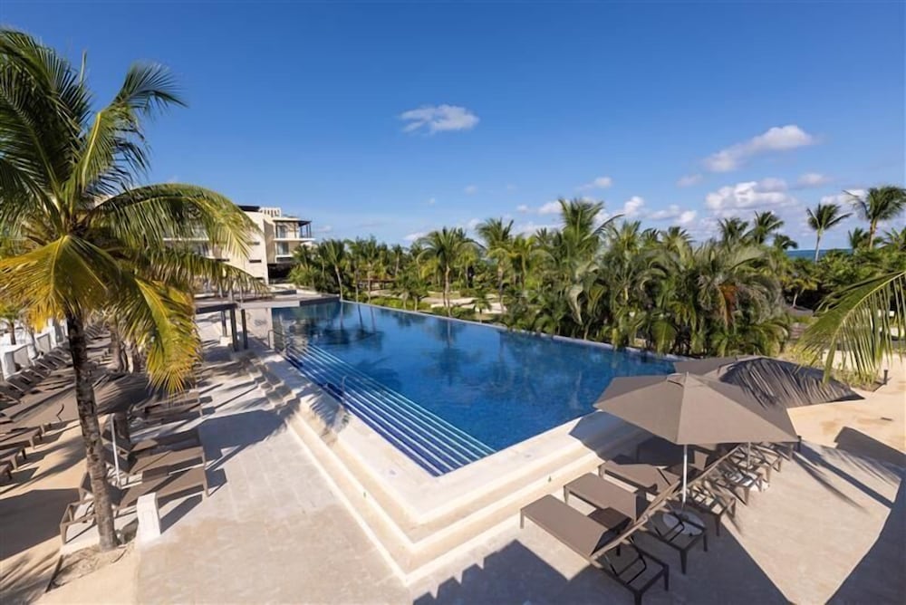 Royalton Riviera Cancun, An Autograph Collection All-Inclusive Resort & Casino - Newly Renovated — Pool in Puerto Morelos, Quintana Roo