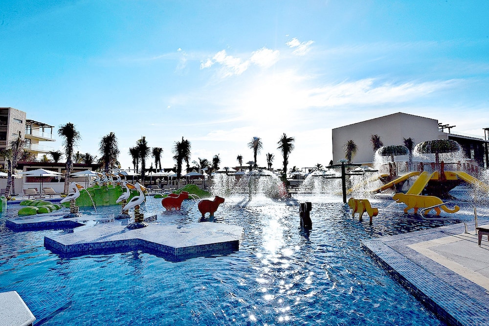 Royalton Riviera Cancun, An Autograph Collection All-Inclusive Resort & Casino - Newly Renovated — Pool in Puerto Morelos, Quintana Roo