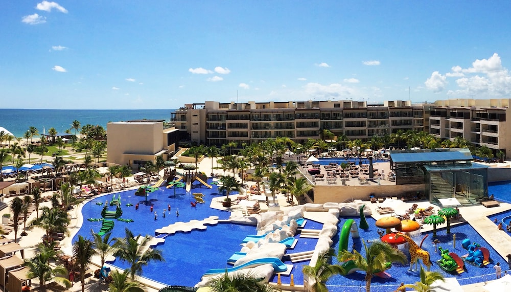 Royalton Riviera Cancun, An Autograph Collection All-Inclusive Resort & Casino - Newly Renovated — Facilities in Puerto Morelos, Quintana Roo