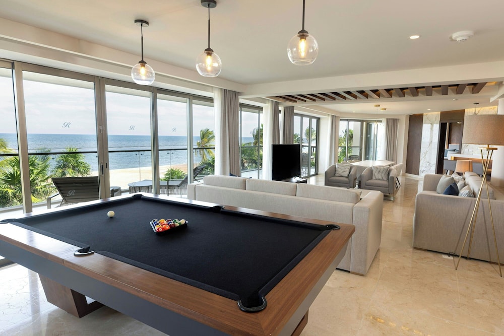 Royalton Riviera Cancun, An Autograph Collection All-Inclusive Resort & Casino - Newly Renovated — Rooms in Puerto Morelos, Quintana Roo