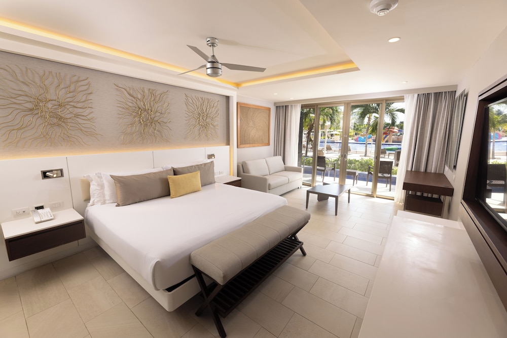 Royalton Riviera Cancun, An Autograph Collection All-Inclusive Resort & Casino - Newly Renovated — Rooms in Puerto Morelos, Quintana Roo
