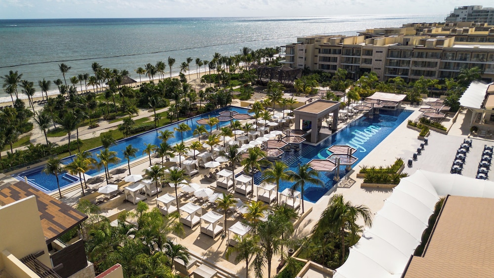 Royalton Riviera Cancun, An Autograph Collection All-Inclusive Resort & Casino - Newly Renovated — Main photo in Puerto Morelos, Quintana Roo