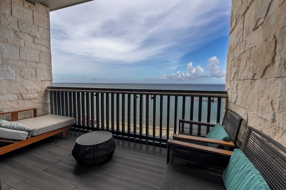 Devossion By Live Aqua Playa del Carmen All Inclusive - Adults Only — Hotel rooms in Playa del Carmen, Quintana Roo