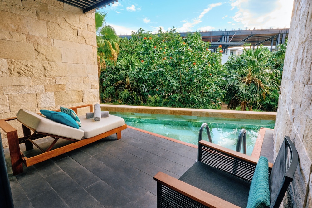 Devossion By Live Aqua Playa del Carmen All Inclusive - Adults Only — Swimming pool in Playa del Carmen, Quintana Roo