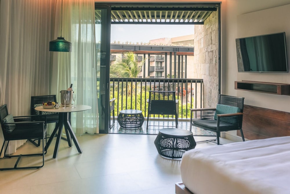 Devossion By Live Aqua Playa del Carmen All Inclusive - Adults Only — Hotel rooms in Playa del Carmen, Quintana Roo