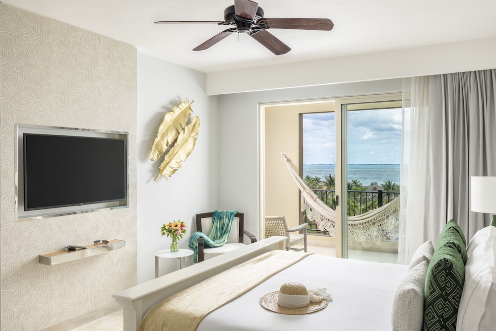 Villa del Palmar Cancun All Inclusive Beach Resort & Spa — Hotel rooms in Playa Mujeres, Quintana Roo