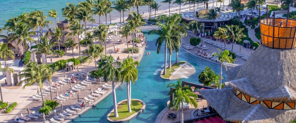 Villa del Palmar Cancun All Inclusive Beach Resort & Spa — Swimming pool in Playa Mujeres, Quintana Roo