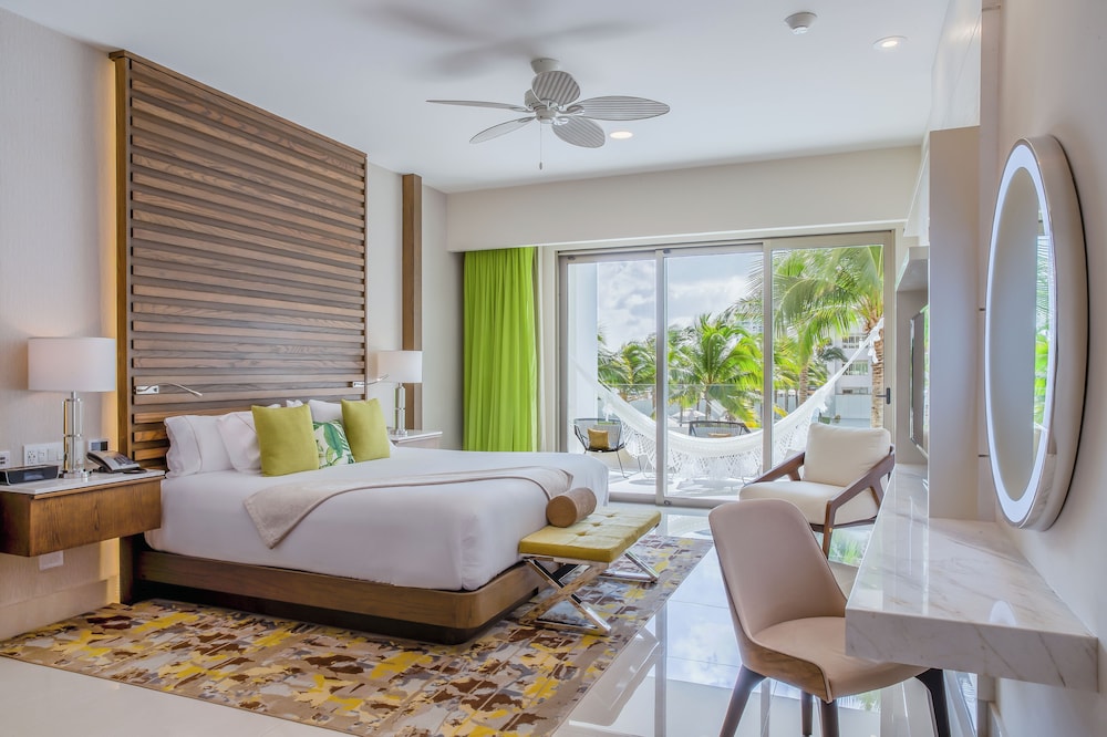Villa del Palmar Cancun All Inclusive Beach Resort & Spa — Hotel rooms in Playa Mujeres, Quintana Roo