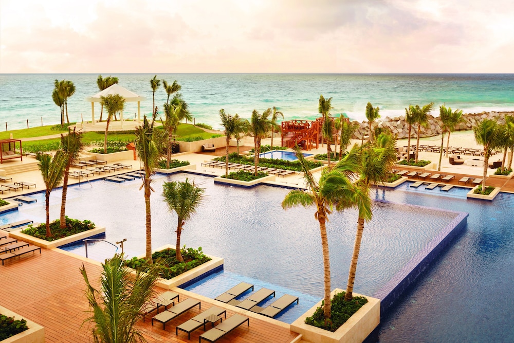 Hyatt Ziva Cancun All Inclusive — Pool in Cancun, Quintana Roo
